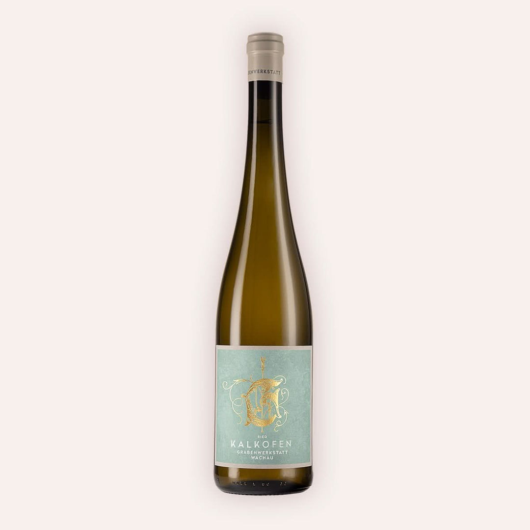 Eine 750 ml Flasche Riesling Ried Kalkofen 2024vom Winzer Grabenwerkstatt aus der Wachau in Österreich.