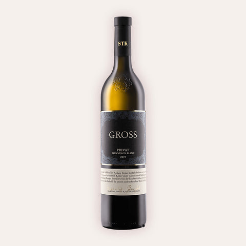 Eine 750 ml Flasche Sauvignon Blanc Privat 2019 vom Winzer Gross aus der Region Steiermark in Österreich.