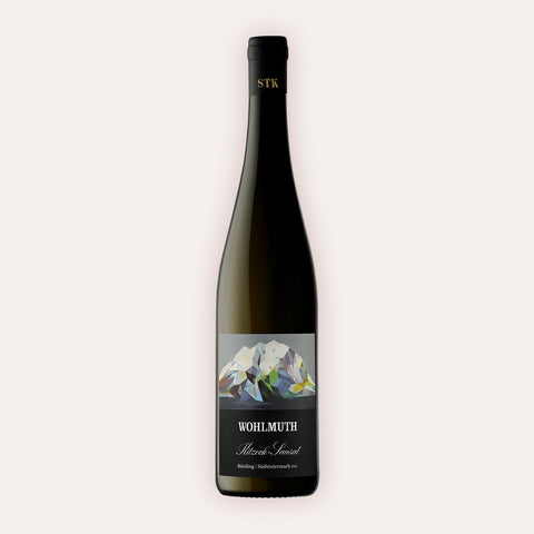 Eine 750 ml Flasche Riesling Kitzeck-Sausal 2024vom Winzer Wohlmuth aus der Südsteiermark in Österreich.