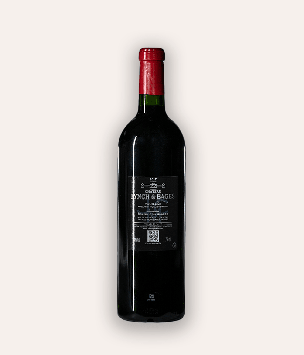 Weinflasche Château Lynch-Bages 5éme Grand Cru 2017 – dunkle Bordeaux-Flasche mit roter Kapsel, weißes Etikett mit Schlosszeichnung und Lynch-Bages Pauillac Grand Cru Classé