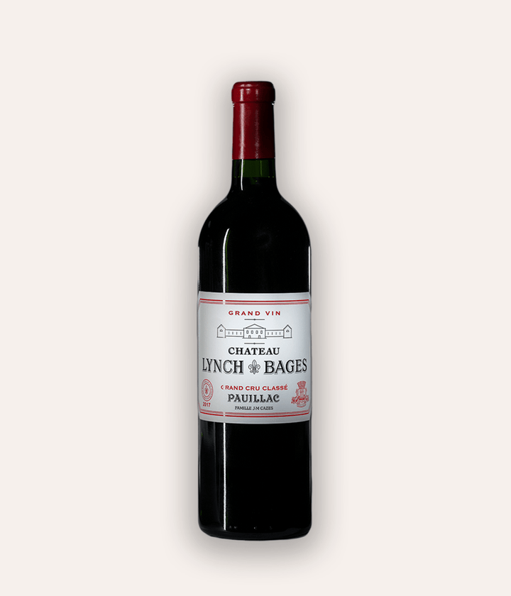 Weinflasche Château Lynch-Bages 5éme Grand Cru 2017 – dunkle Bordeaux-Flasche mit roter Kapsel, weißes Etikett mit Schlosszeichnung und Lynch-Bages Pauillac Grand Cru Classé