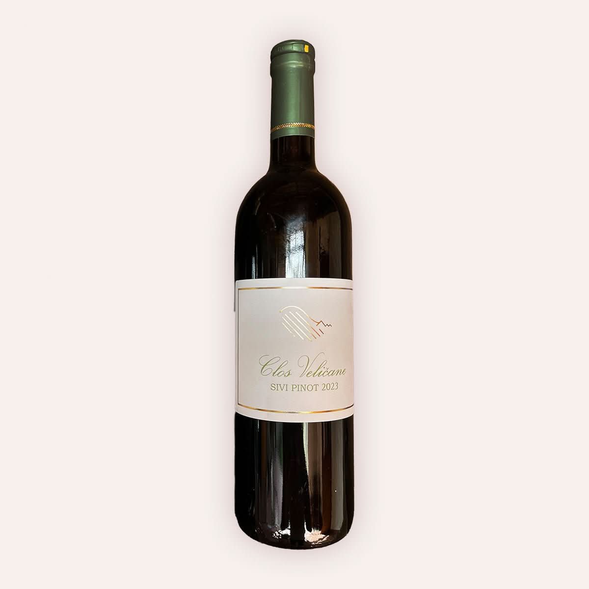 Eine 750 ml Flasche Sivi Pinot 2023vom Winzer Clos Veličane aus der Štajerska Slovenija in Slowenien.