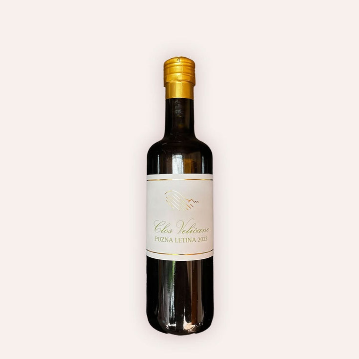 Eine 500 ml Flasche Grauburgunder Pozna Letina Jeruzalem 2023vom Winzer Clos Veličane aus der Štajerska Slovenija in Slowenien.