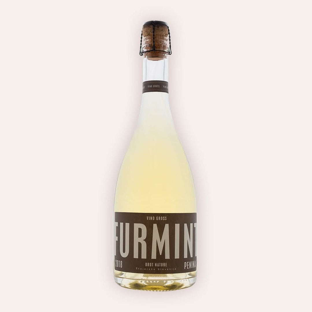 Eine 750 ml Flasche Penina Furmint brut nature Štajerska Slovenija 2023vom Winzer Vino Gross aus der Štajerska Slovenija in Slowenien.