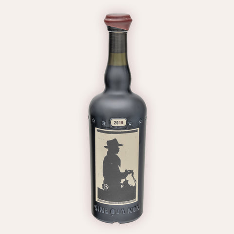 Eine 750 ml Flasche Syrah Eleven Confession Vineyard 2019vom Winzer Sine Qua Non aus der Santa Barbara County AVA in Kalifornien (USA).