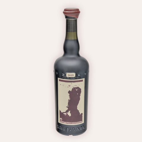 Eine 750 ml Flasche Grenache Eleven Confession Vineyard 2019vom Winzer Sine Qua Non aus der Santa Barbara County AVA in Kalifornien (USA).