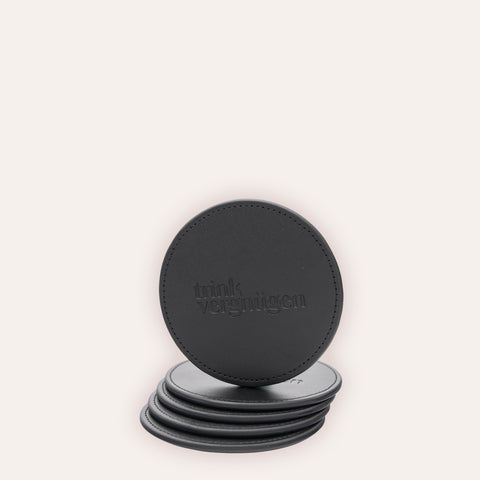 TRINKVERGNÜGEN Trinkuntersetzer für Gläser – Schwarz